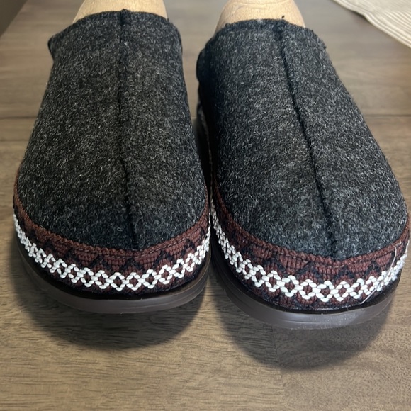 Brand new women UGG Refelt Tasman, size: 10, black - Picture 2 of 8